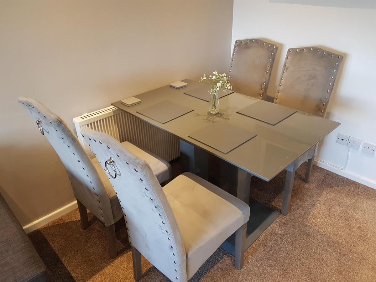 Bowness On Windermere, Lovely Apartment For 4 With Parking المظهر الخارجي الصورة
