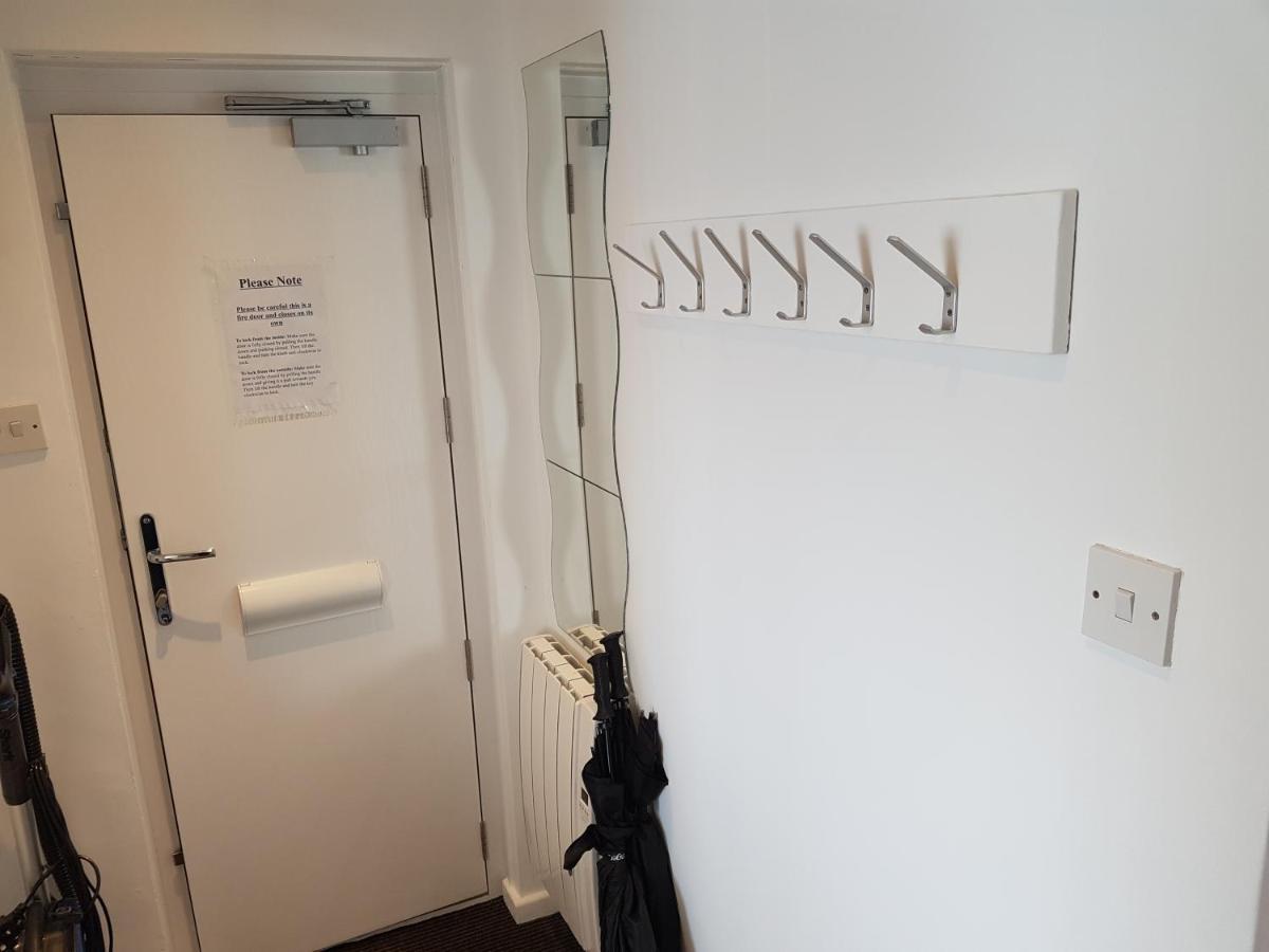 Bowness On Windermere, Lovely Apartment For 4 With Parking المظهر الخارجي الصورة